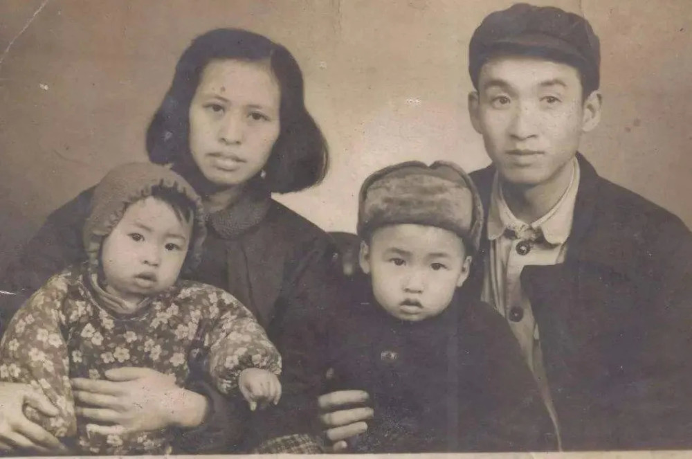 樊建川|四川前副市长，刚刚把051驱逐舰运回家当文物，中国最硬核军迷