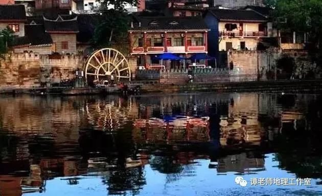 重庆|【玩转地理】重庆为啥叫“山城”？重庆的最东南西北位于哪儿？