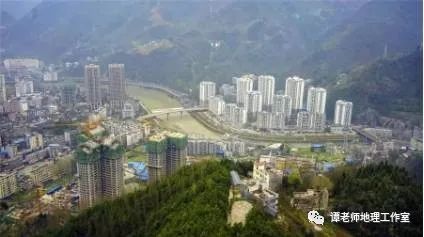 重庆|【玩转地理】重庆为啥叫“山城”？重庆的最东南西北位于哪儿？
