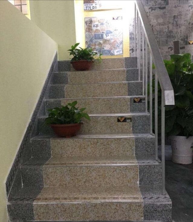 自建房楼梯瓷砖选购放线铺贴觉得很困难其实非常简单