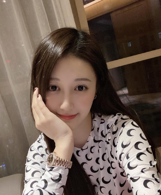 女神馬澤涵第4817期氣質潮流美圖欣賞