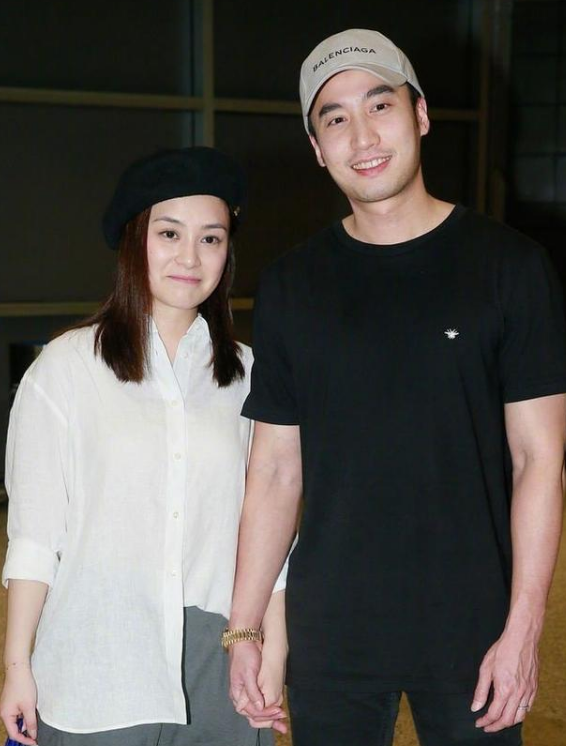 钟欣潼|阿娇因意外头部受伤后，前夫赖弘国晒出3张照片，暗含深意？