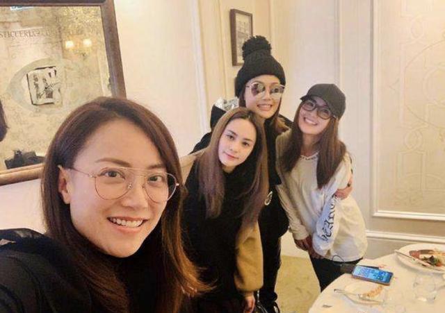 钟欣潼|阿娇酒店里发生意外，头部严重受伤，仍坚持要拍戏太敬业