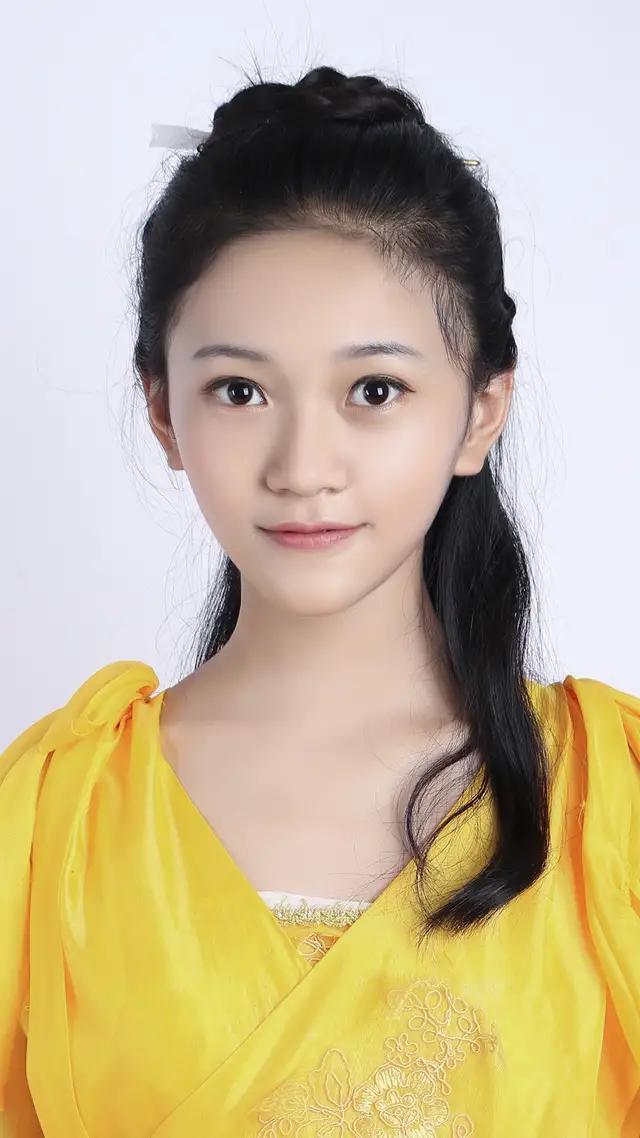 女神张译兮第4829期气质潮流美图欣赏