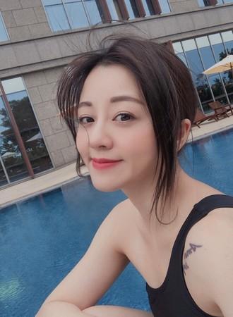 杨佩洁焦虑拉肚子怕当花瓶美食敏感度较低曝前男友踩地雷