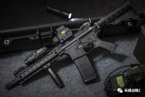 ar-15步槍的輝煌之路,從軍用到民用的成人玩具