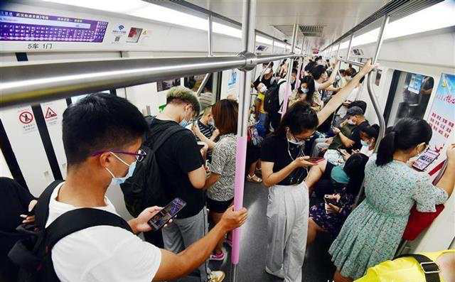 地铁|地铁里手机外放、吃东西旁若无人？最高罚500元！