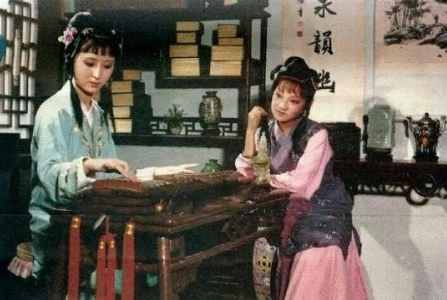 红楼梦|红楼梦中的四只凤凰，元春和王熙凤很明显，还有两人是谁？