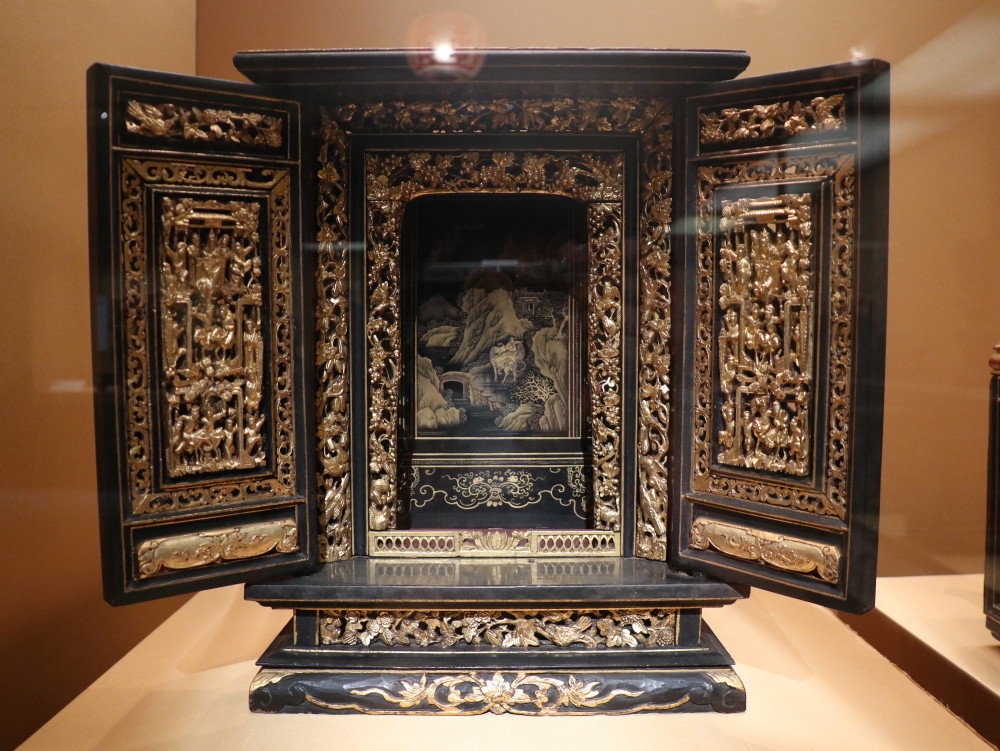 1927年 金漆木雕《郭子仪拜寿》小神龛大神龛又称"祖宗龛""老爷龛""家
