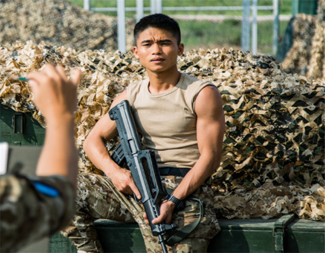 《战狼2》竟有真正的特种兵?身高仅150,功夫比吴京还厉害!