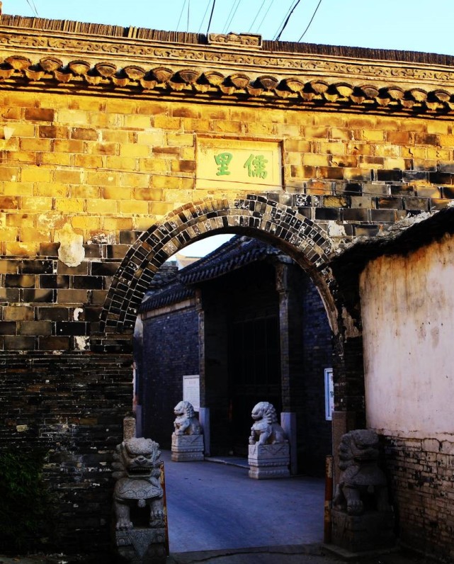 打开腾讯新闻,查看更多图片 >儒里古镇隶属镇江新区姚桥镇管辖,这是