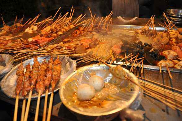 这道风靡全国的街边小吃生意火爆却有很多人不会吃第二次