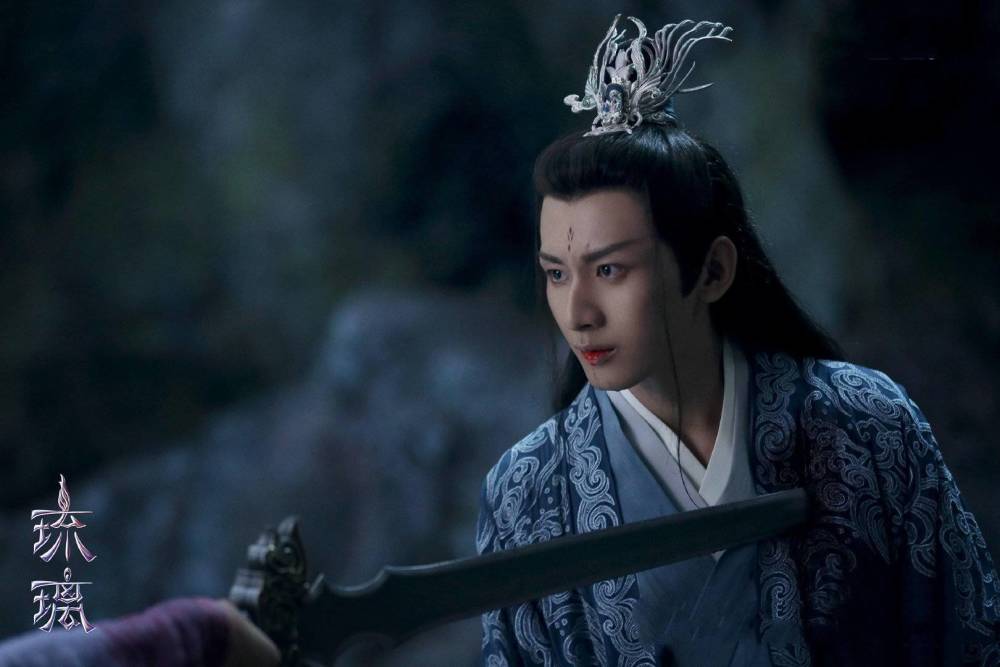 丁禹兮|2020年两大新晋流量：成毅5部剧待播，丁禹兮商务资源更胜一筹