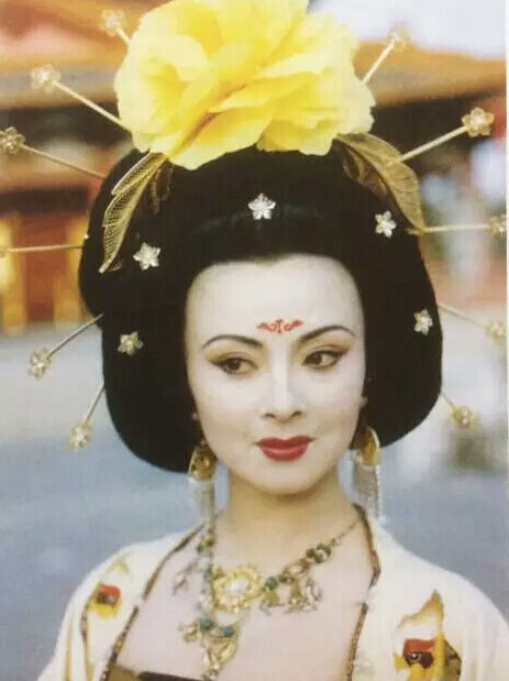 "花钿额黄妆"明明可以美得惊艳!