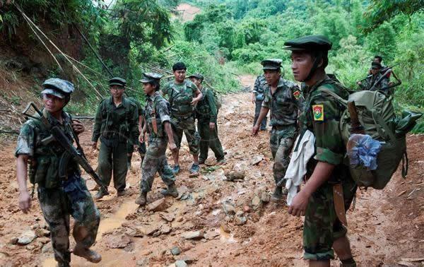 缅甸再起硝烟,政府军王牌师猛攻克钦独立部队,冲突地距云南很近