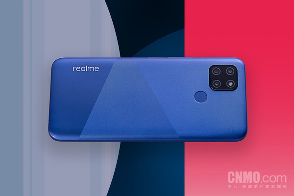 真我v3评测首款百元级5g手机开启年轻人越级之路