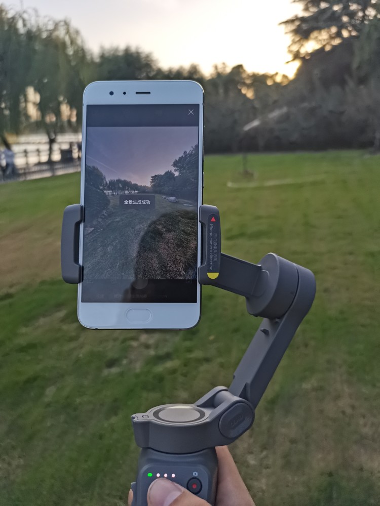 手机也能轻松拍出影视大片大疆灵眸手机云台3评测上手