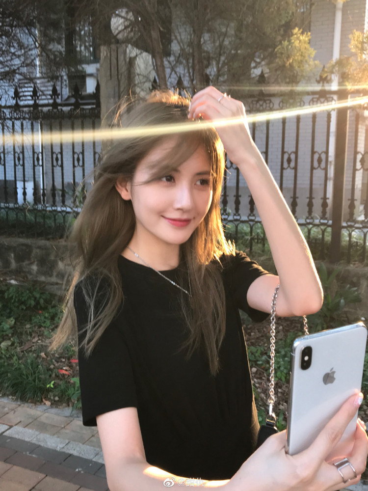 王思聪|又带新女友看房！再有钱也经不起王思聪这样嚯嚯啊