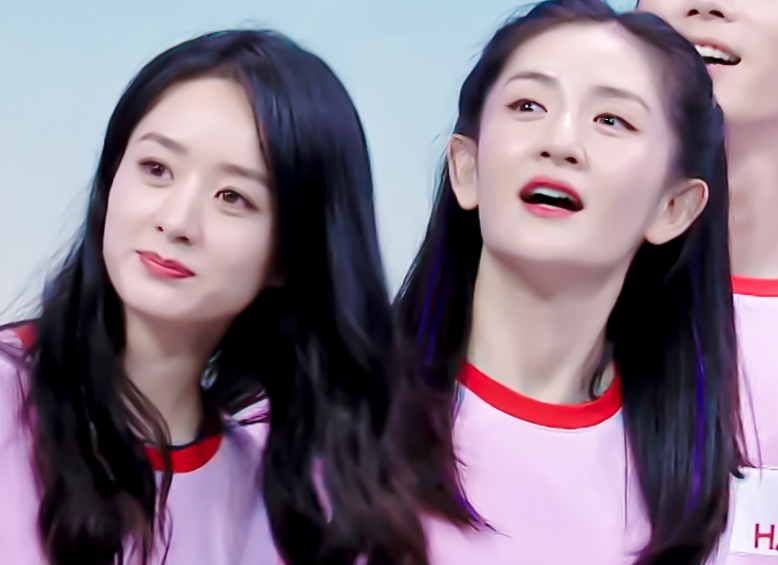 赵丽颖做客《快本》,摄影师抓拍镜头下,谁留意谢娜看她的眼神?