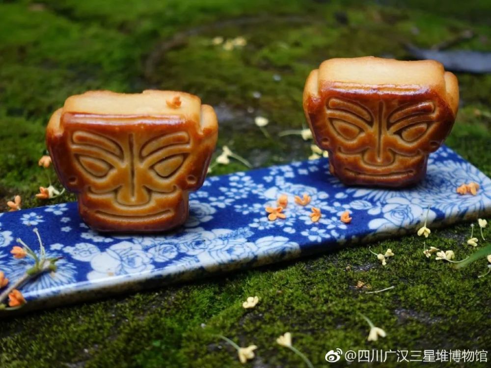 月饼|能吃的“太阳神鸟”、超酷的月球灯·今年的文创月饼，爱了爱了