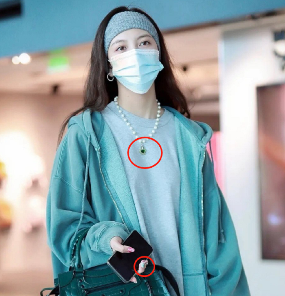 宋妍霏|宋妍霏终于不穿“绿”了，一袭粉红裙惊艳众人，疑似走出分手阴影？
