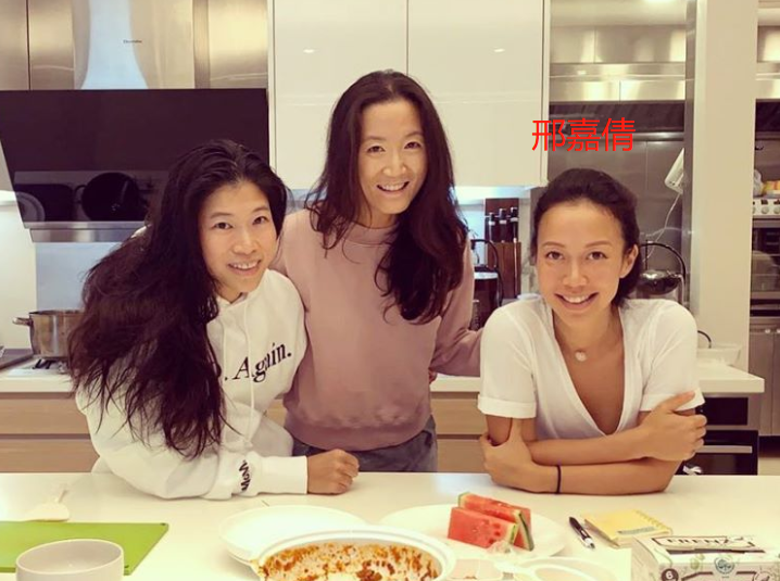 林青霞|林青霞32岁继女近照，长得太像老爸邢李原，连生2娃却不打算结婚
