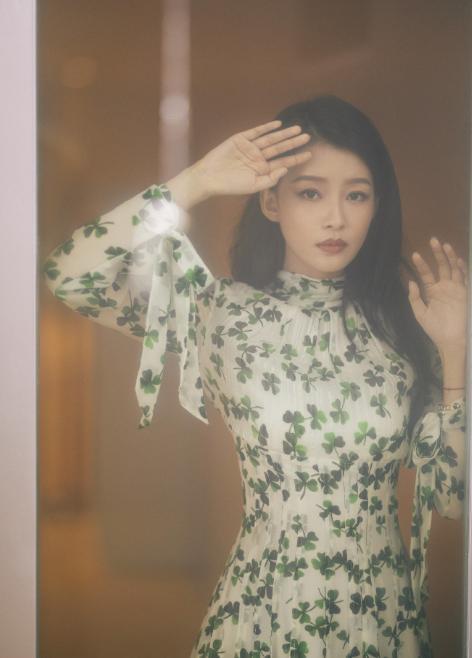 孙怡|为了瘦太拼？孙怡全身裹保鲜膜宛如木乃伊，小腿比普通人胳膊还细