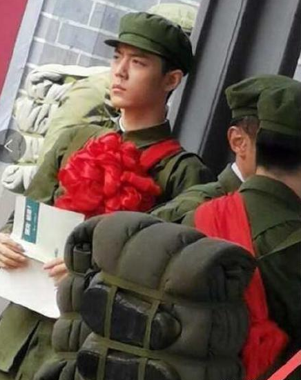 肖战|肖战新剧重回素人时期，略显圆润，像个小少年，又把自己变成角色