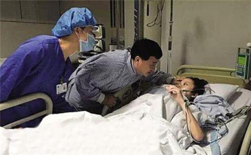 歌手姚贝娜的长眠之地祭拜者不断鲜花常伴少女雕像惹人怜惜
