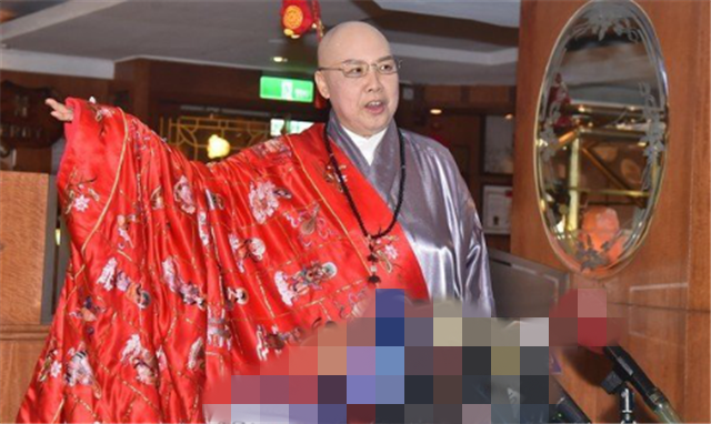 费玉清|亲姐姐指责费玉清小气抠门，小哥非常难过，经纪人这样回应