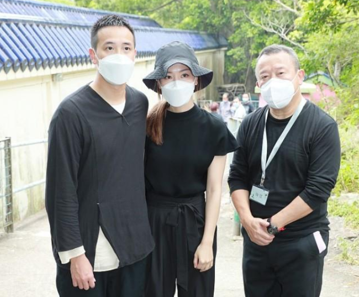 曾志伟|走出丧妻之痛！曾志伟染黑发跳《兄弟想你了》，开心到露出双下巴