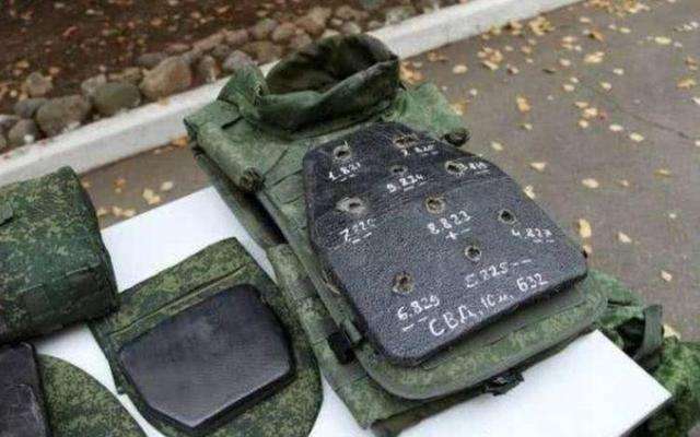 堪比钢制装甲可抵挡762mm穿甲弹俄罗斯成功研制陶瓷防弹衣