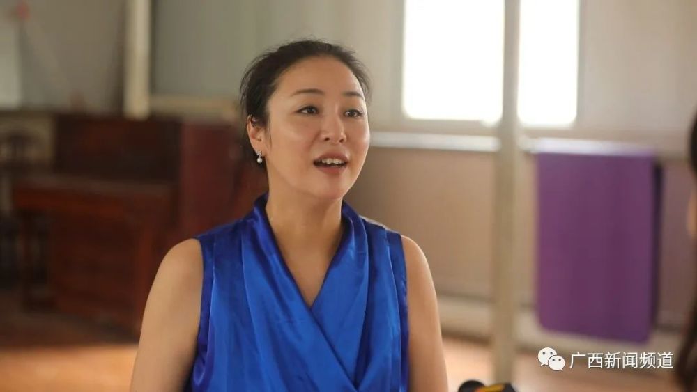 第29届梅花奖获得者哈丹师恩难忘我将毕生铭记