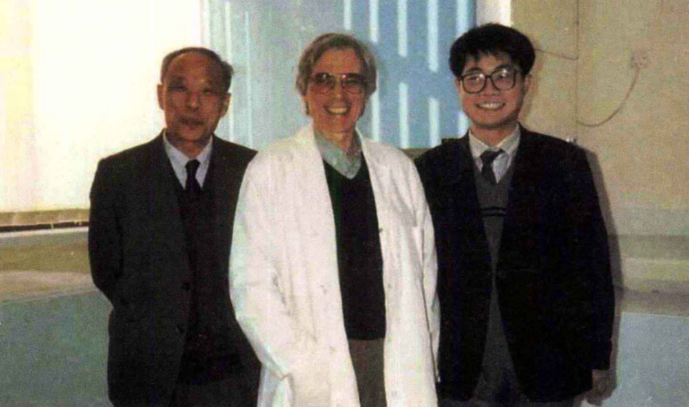 王振义|96岁王振义获未来科学大奖：“为什么不奖励年轻人？”