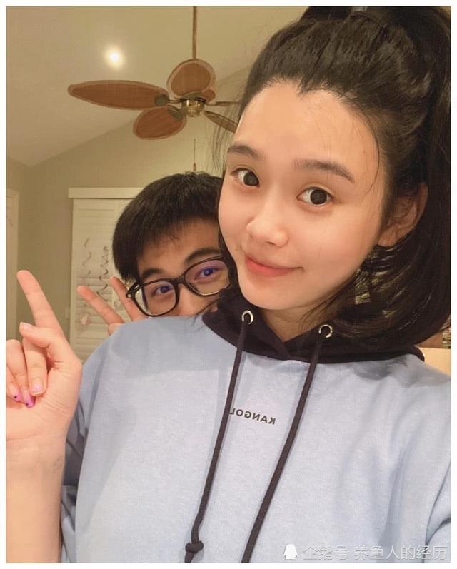 何猷君|何猷君屏幕壁纸溢出了他对奚梦瑶的专情程度！像奚梦瑶小迷弟！