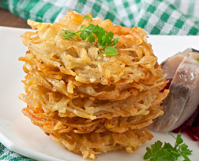 香煎土豆饼,做早餐超美味,营养丰富又酥脆,配番茄酱美味家常菜