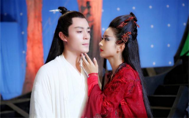 赵丽颖|绯闻最多的女星，如今嫁入豪门事业家庭双收