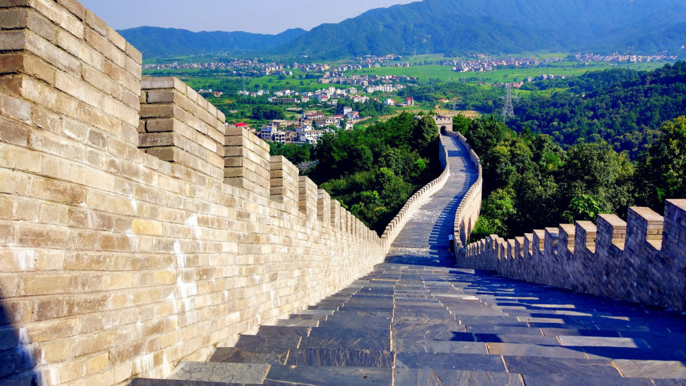 南昌山寨长城走红平均每公里耗资2500万门票50元超北京八达岭