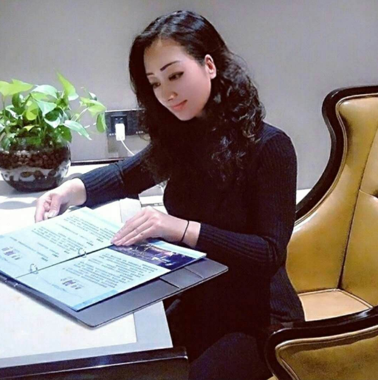 老师|馨园小主朗诵《老师，我想您了》