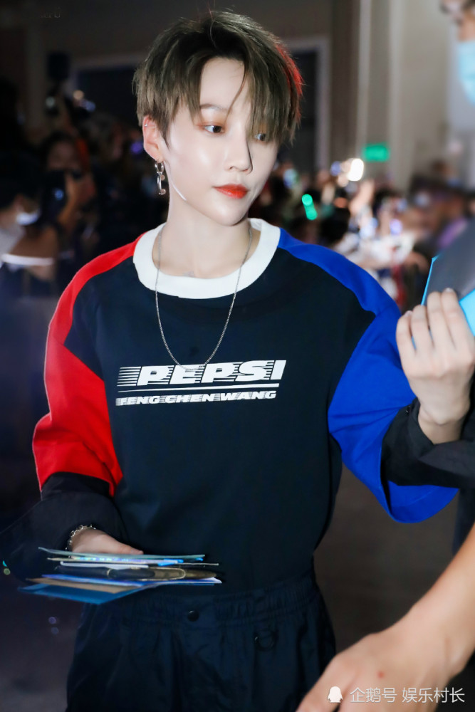 硬糖少女|919好奇夜官宣，孔雪儿取代刘雨昕成C位，硬糖少女未在列但将迎最牛舞台