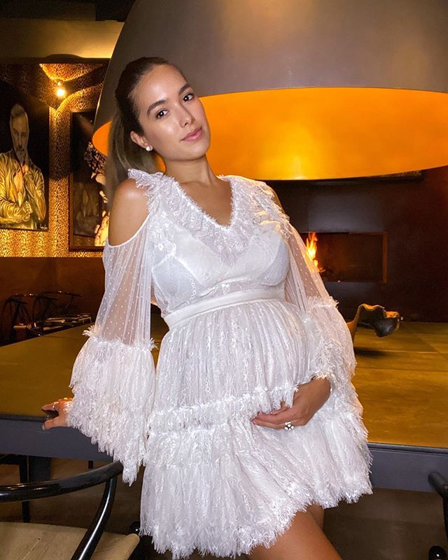 吉安卢卡·瓦奇|意53岁花花富翁久违晒女友孕肚，感受胎宝踢脸，25岁模特地位稳固很骄傲