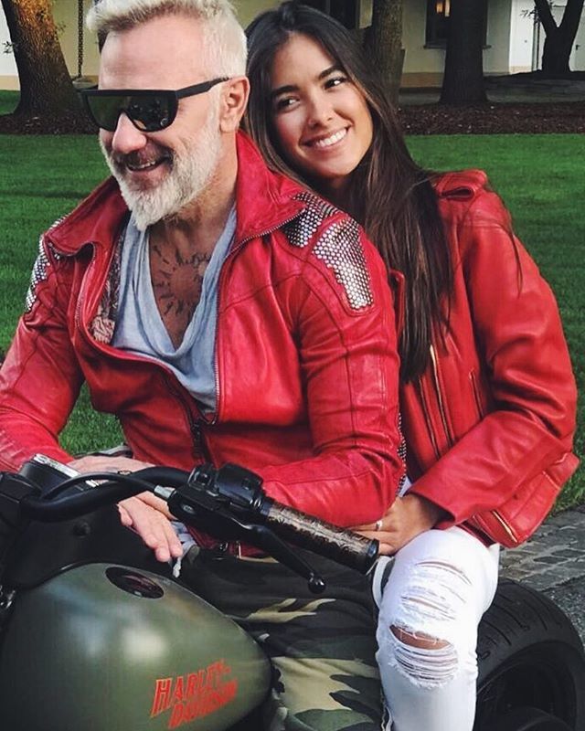 女友孕肚,感受胎宝踢脸,25岁模特地位稳固很骄傲|吉安卢卡·瓦奇|莎龙