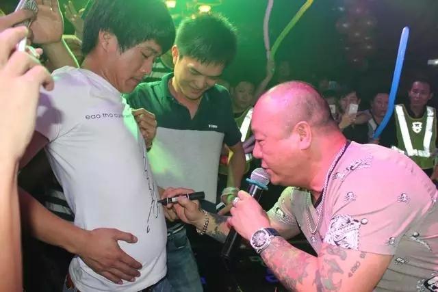 这个江门人是陈浩南原型曾有2千小弟