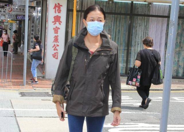 吴卓林|吴绮莉近况曝光，大热天全副武装现身街头，全程避谈女儿吴卓林