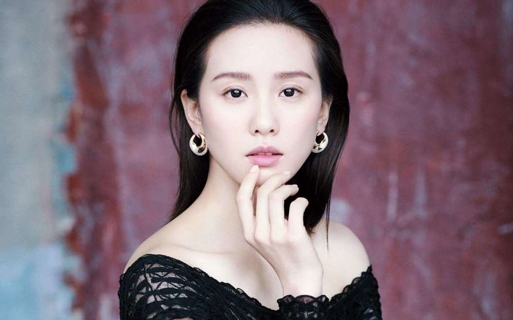 刘诗诗|“刘诗诗撒娇”登娱乐头条，向朱一龙撒娇被调侃挤眉弄眼演技尴尬