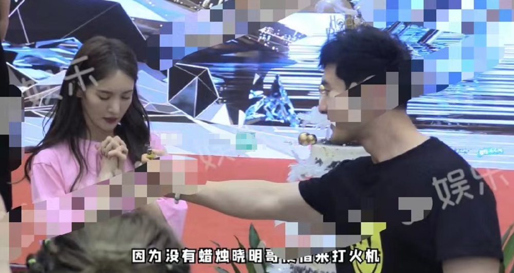 浪姐|没闹不和！《浪姐》庆功宴现场照曝光，姐姐们其乐融融，为金晨庆生超暖心