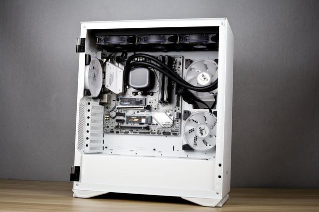 简单整洁风来袭爱国者全家桶体验