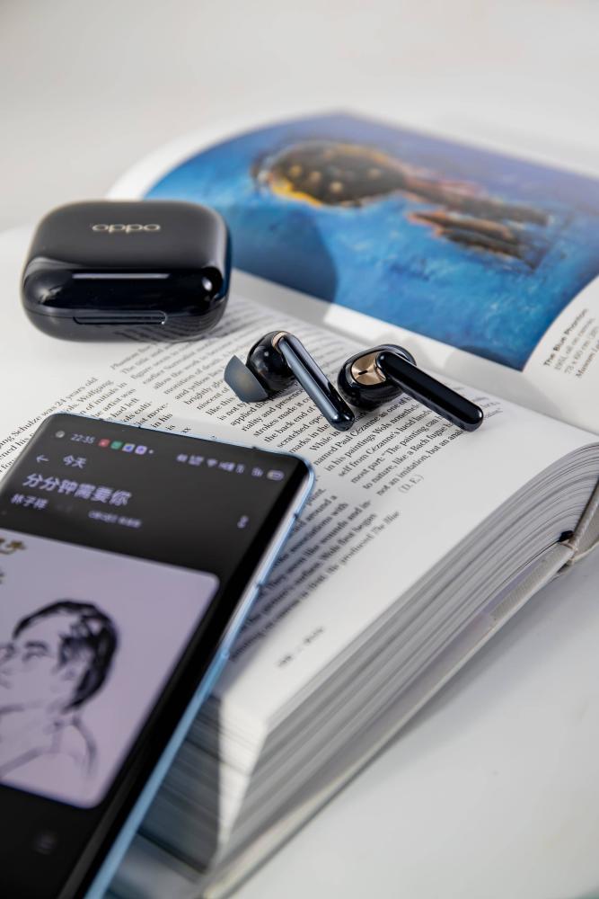 低调且美丽oppow51降噪耳机图赏