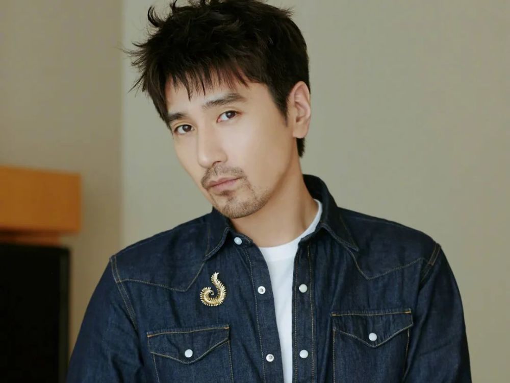 彭于晏|8块腹肌的彭于晏也有被嘲的一天！被吐槽“黄包车夫”也太惨了吧！