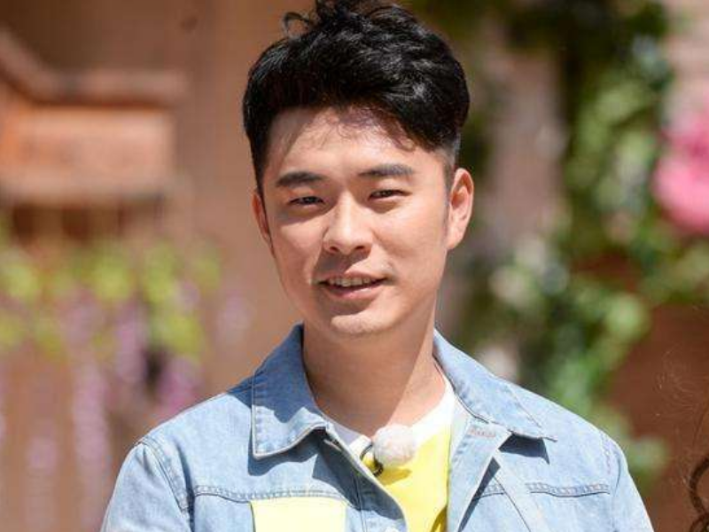 被综艺带红的五位男明星前几位都越混越厉害唯独他退出节目备受争议